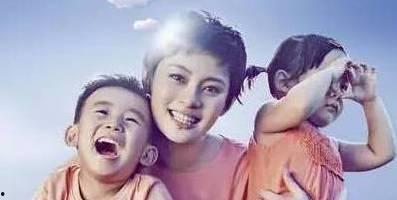 娱乐圈两个人吃瓜事件,揭秘明星幕后恩怨情仇